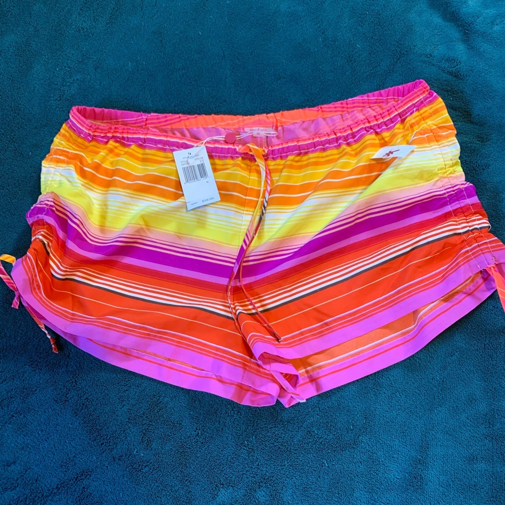 Echo Beach shorts size medium, new
